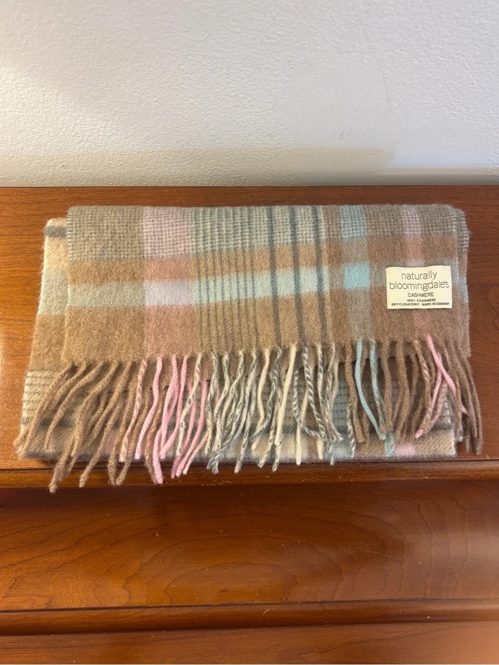 Naturally Bloomingdale’s 100% Cashmere Plaid Fringe Scarf Made in Germany